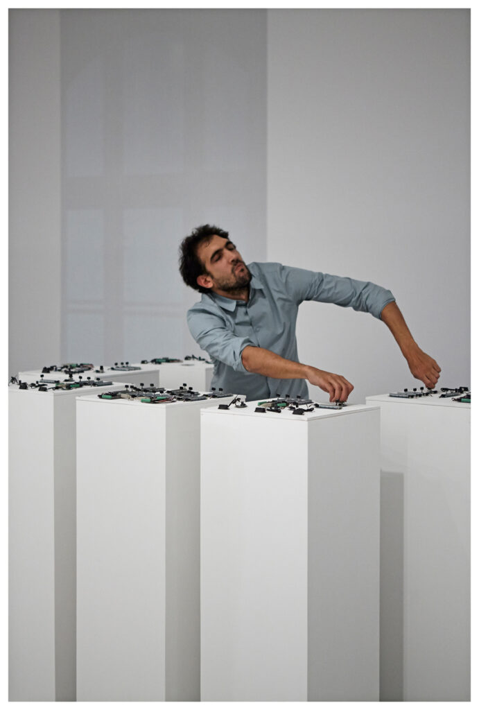 Tarek Atoui — Installation sonore
